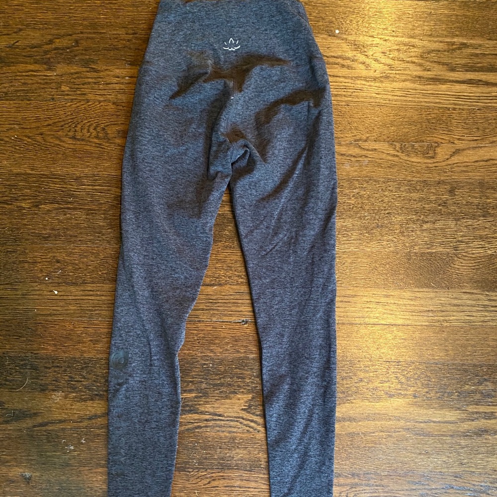 BY/Pure Barre Spacedye Leggings - Grey logo